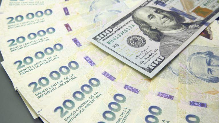 4i7kVi0y-argentina_dollar_peso-768x432-1