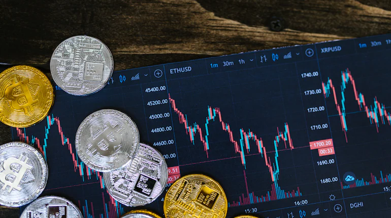 Crypto-Prices-Consolidate-Ahead-of-Powell-What-to-Expect