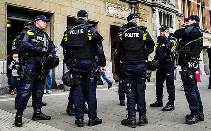 Dutch-police-1