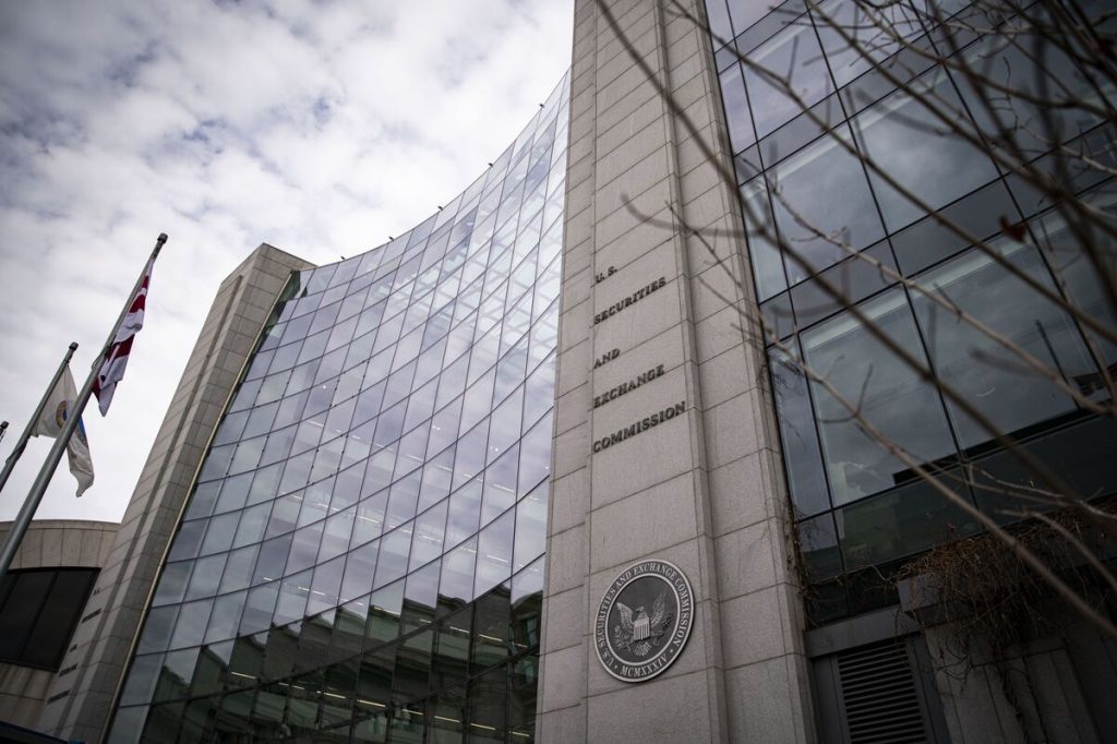 US-SEC-is-being-forced-to-say-yes-or-no-to-Coinbases-pending-rulemaking-petition-1024x682-1