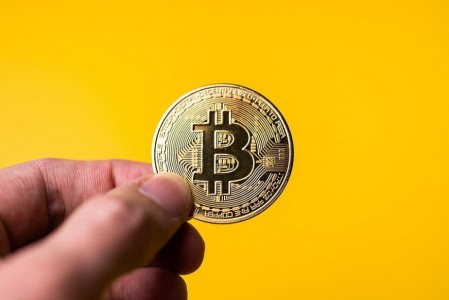 bitcoin-coin-golden-coin-virtual-money-x300_1px