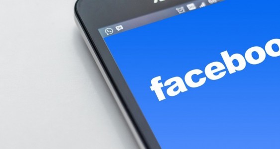 facebook-1903445-960-720-x300_1px