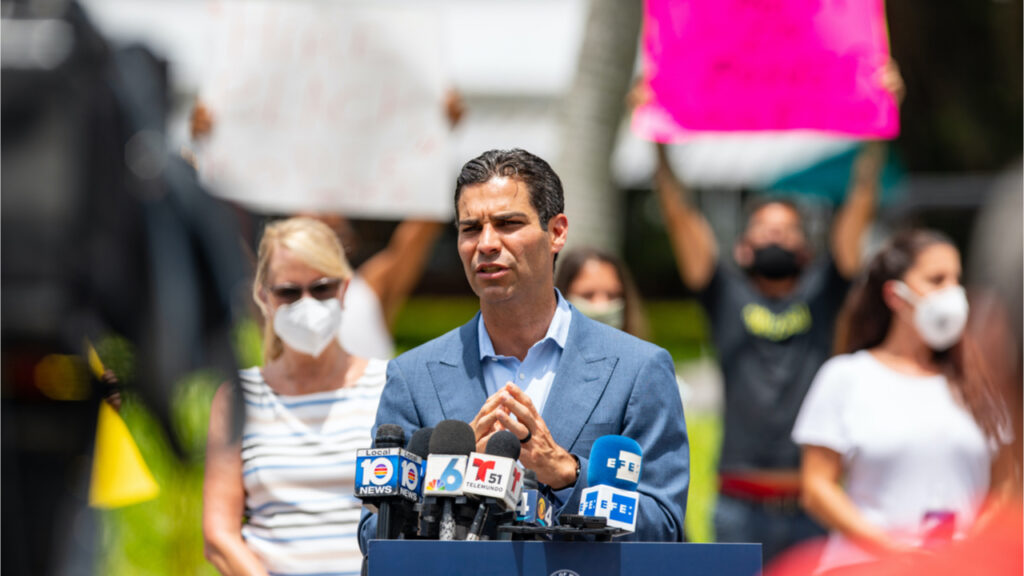 miami-mayor-francis-suarez-plans-to-take-a-fraction-of-his-401k-in-bitcoin