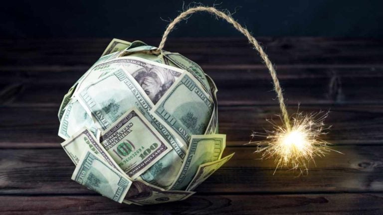 peter-schiff-dollar-warning-768x432-1