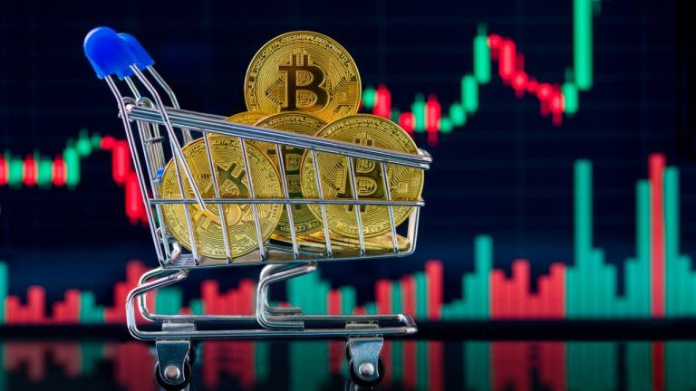 rate-cut-bets-surge-after-adp-miss-as-btc-eyes-110000-breakout-768x432-1